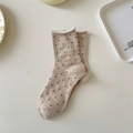 Chaussettes en coton beige à pois noirs avec bord roulé au style minimaliste épuré - Khaki
