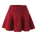 Gestrickte Weste mit Schleife und dunkelroter, plissierter A-Linien-Rock - S / Unterteile / Rot