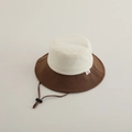 Dettaglio cappello sole per bambini bicolore con cinturino regolabile ed etichetta - 2-5 Anni / Marrone