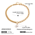 Collana doppia catena in acciaio inossidabile dorato con ciondolo perla a goccia - Stile Catena Asimmetrica con Perla Barocca (JDN0103023)