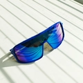 Kids' deep blue oversized shield sunglasses with violet-blue gradient mirrored lenses - Blue