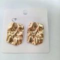 Irregular vintage earrings in 18K gold plated stainless steel with crumpled texture - Crumpled Square / 18K Gold