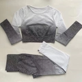 Completo yoga sfumato grigio con top corto a maniche lunghe e leggings a vita alta - S / Grigio/Bianco