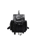 Damen Rucksack aus schwarzem Leder mit Kieselstruktur, Kreuz und Nieten-Details - Schwarz