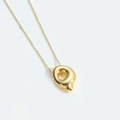 Minimalist golden letter Q balloon pendant necklace with high-gloss metallic finish - Letter Q