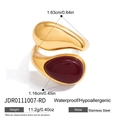 Goldener Edelstahlring im Kunststil mit rotem Tropfenstein und 11,2g Gewicht im Detail - Roter Wassertropfen-Ring (JDR0111007-RD Ring)