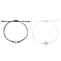 Détail de bracelets de couple ajustables avec breloques araignée et toile en corde - Noir et Blanc Paire