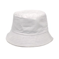 Vue détaillée du chapeau bob en coton blanc avec coutures circulaires sur le bord - M (56-58cm) / Blanc