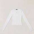 Détail du tricot côtelé blanc avec étoile brodée et étiquette de marque au col - S / Blanc d'Annihilation