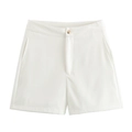 Détails du short blanc taille haute avec fermeture à bouton unique et poches latérales - XS / Short Blanc