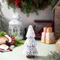 Mini albero di Natale in cedro con neve artificiale su base in legno rustico - Cedro Innevato 15cm (Senza Luce)