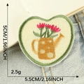 Patch autoadesiva a cuore con ricamo di annaffiatoio giallo a pois per vestiti - Cuore Annaffiatoio (B1L-C-1-2)