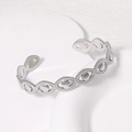 Bracciale rigido aperto in acciaio inossidabile argento con maglie a forma di occhio - Color Acciaio