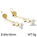 Pendientes de estrella de titanio dorado con perla de concha blanca y 64x16mm - Estilo de Perla de Estrella Hueca Dorada (KE86842-KFC) / Dorado