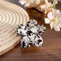 Floral hair claw clip with black and white tortoiseshell pattern in acetate finish - 7cm / Camouflage Black Brown