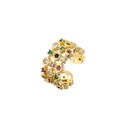 Gouden zeshoekige ear cuff met veelkleurige zirkonia op een witte achtergrond - Zeshoekige meerkleurige edelsteen oorklem (CR0255CX)
