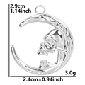 Colgante calavera luna de acero plateado con dimensiones 2,9cm alto y 2,4cm ancho - Colgante Color Plata