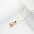 Minimalistische titanium stalen ketting met gouden ketting en roze druppel edelsteen - Goud + Roze zirkonia