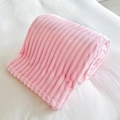 Coperta di flanella a strisce rosa con consistenza morbida in velluto di latte - Costine Rosa