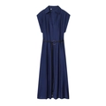 Robe midi sans manches bleu marine avec col en V et ceinture fine à boucle dorée - Bleu marine