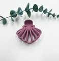 Elegante pinza para el cabello de concha morada con acabado mate y diseño calado - Fucsia