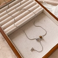 Elegante collana a catena a serpente in argento con occhio di tigre e sfera in metallo - Collana regolabile con ciondolo in occhio di tigre - circonferenza circa 76 cm