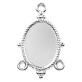 Gros plan du pendentif ovale en acier inoxydable 304 avec trois anneaux et texture pointée - Argenté