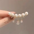 Elegant gold brooch with white pearls and sparkling zircon pendants for suits - 365# Smile Tassel