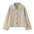 Trench corto kaki da donna con ampio revers e bottoni scuri su sfondo bianco - XS / Cachi