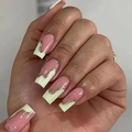 Unghie finte French wave in giallo crema e rosa nude con dettagli in glitter dorati - Tipo di Colla / Rosa nudo e giallo formaggio (Y-281)