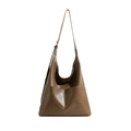 Sac fourre-tout en cuir PU marron café avec surpiqûres blanches et poches avant - Sable
