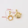 Dettaglio del ciondolo zampa di gatto placcato oro 24 mm con perle e anello chiuso - Oro 18K