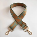 Dettaglio tracolla in tessuto con motivi a foglie e ganci metallici dorati regolabili - Stile 3 (Fibbia Dorata)