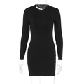 Détails d'une robe moulante noire à manches longues et col rond sur un mannequin invisible - S / Noir
