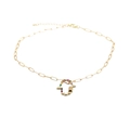 Dettaglio del ciondolo Mano di Fatima dorato con cristalli colorati su una catena - 0162 Hamsa, 60cm+5cm Catena