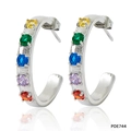 Pendientes de aro en C de acero inoxidable plateado con gemas de varios colores - Circonita de Colores (PDE744) / Plateado