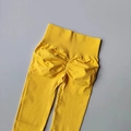 Nahtlose High-Waist-Yogahose mit Scrunch-Butt in hellem Gelb für Fitnesstraining - S / Unterteile / Hellgelb