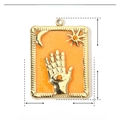 Tableau de dimensions détaillé pour un pendentif rectangulaire doré avec main de Fatma - Main de Hamsa-Orange