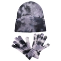 Nahaufnahme von Batik-Strickmütze und Handschuhen in grau-violettem Winterset - Batik Schwarz Grau
