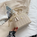 Borsa a tracolla in paglia intrecciata bianco crema con catena e logo floreale oro - Beige Grande
