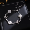Pulsera ajustable de plata con tréboles de cuatro hojas de circón e incrustaciones de nácar - Plata (Estilo Trébol de Nácar Blanco)