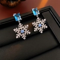 Elegante Silbernadel-Ohrringe mit blauen Zirkonia-Schneeflocken in einer Geschenkbox - 3# Silberner Ohrstecker - Silber - Blau
