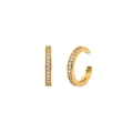 Primer plano de pendientes ear cuff dorados con circonitas sobre fondo blanco - W80175-GG / Ear cuff de pavé dorado
