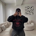 Sudadera vintage negra de media cremallera con mariposa roja y texto Vancouver - S / Negro
