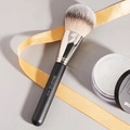 GECOMO G1012 professional makeup brush for powder and blush with soft dual-tone bristles - G1012-1 Loose Powder Brush