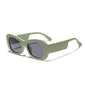 Occhiali da sole quadrati verde salvia con lenti grigio scuro e montatura spessa - Montatura Verde Lenti Grigie