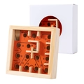 Labyrinthe d'équilibre en bois avec parcours orange numéroté et bille en acier sur blanc - Style orange / Premium avec boîte