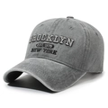 Casquette de baseball en coton gris foncé délavé vintage avec broderie Brooklyn unisexe - Réglable / Gris