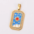 Macro du pendentif tarot soleil en or 18K avec émail bleu, cristaux et ciel étoilé - Style Soleil du Tarot (6143433479363)