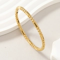 Elegante brazalete de acero inoxidable dorado con cuentas y cilindros de bambú - Dorado